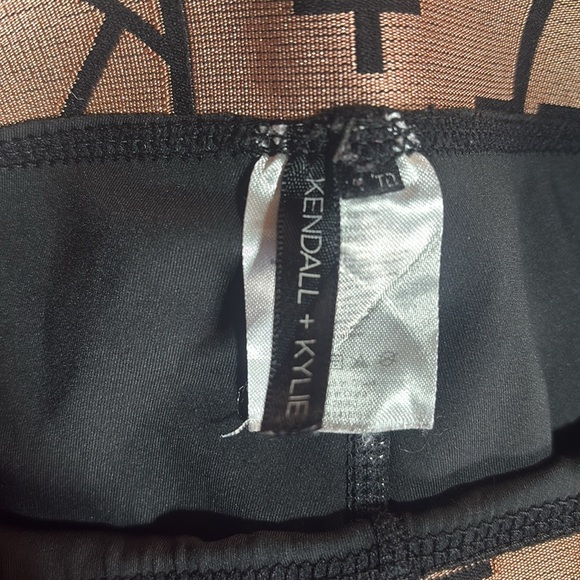 Kendall+ Kyle leggings - Picture 2 of 3